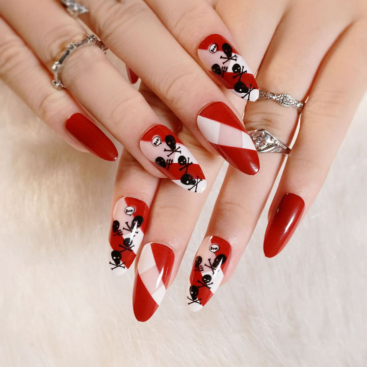 Artful Nail Art in Halloween Design Kalsten