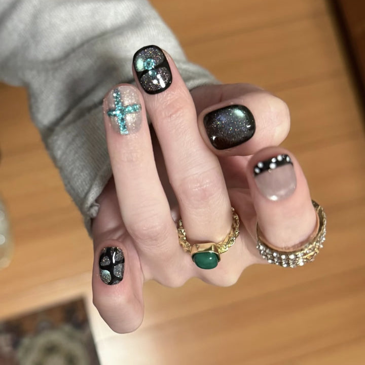 Artistic Gel Nail Art Extensions