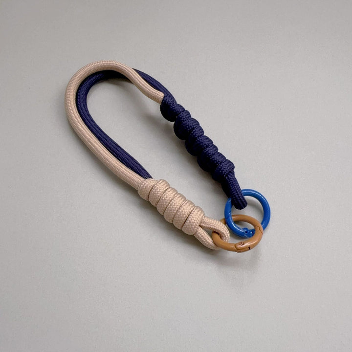 Paracord Keychain Holder Kalsten