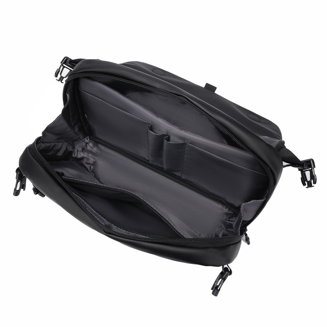 Messenger bag with versatile compartments and water-repellent material Kalsten