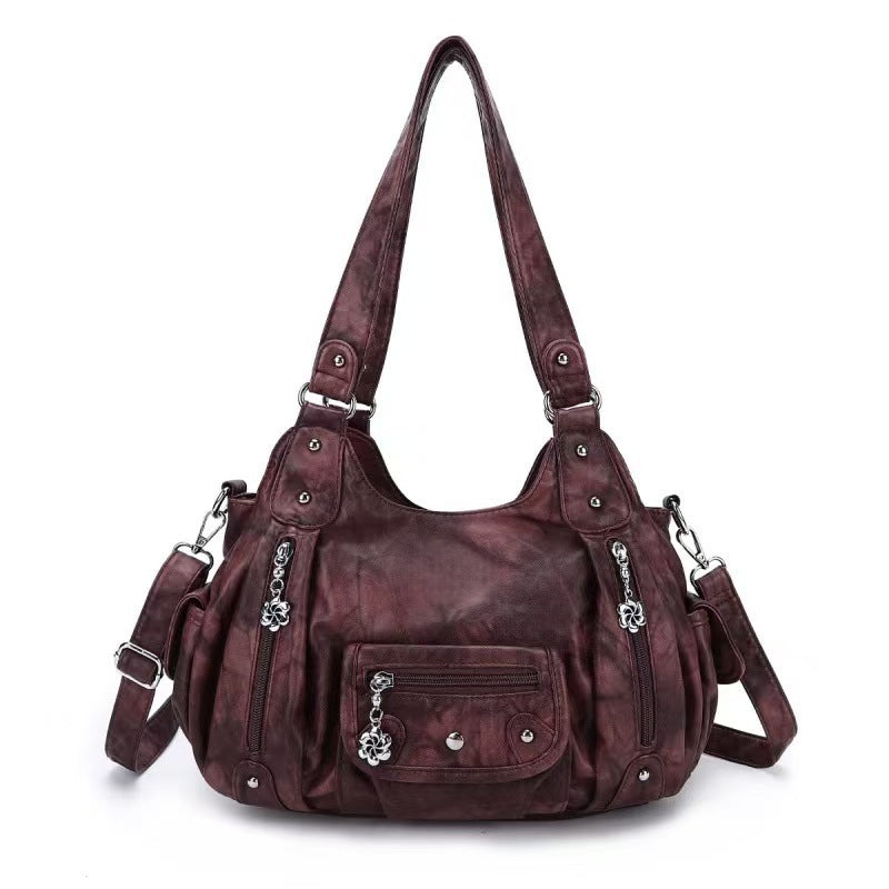 Fashionable shoulder bag with elegant details Kalsten
