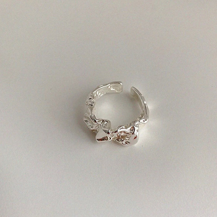 More elegant and timeless ring Kalsten