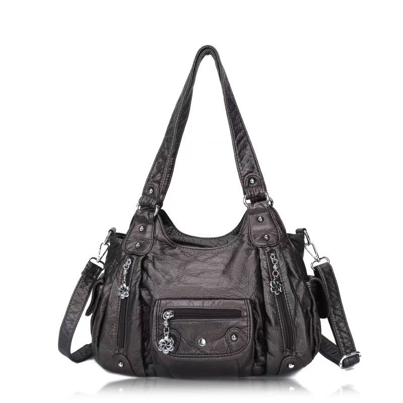 Fashionable shoulder bag with elegant details Kalsten