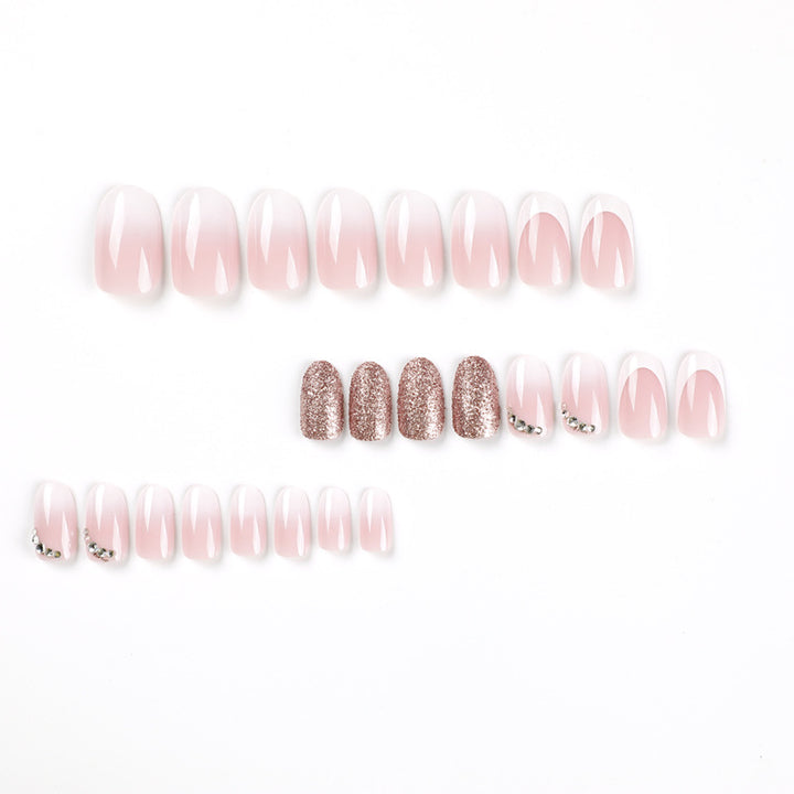 Glamorous nail extensions with shimmering accent Kalsten