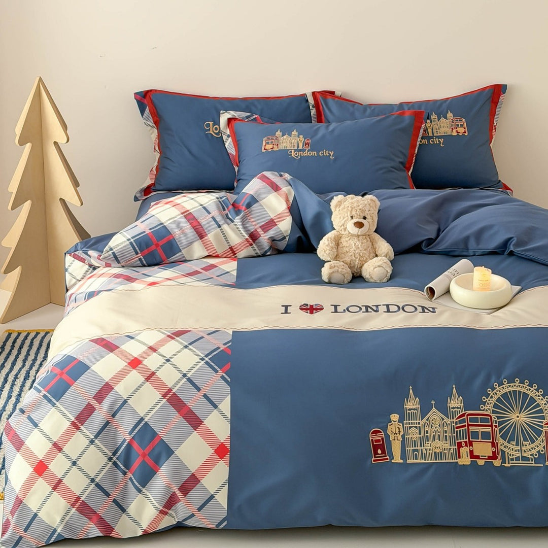 Bedding set with London motif and checked reversible sides