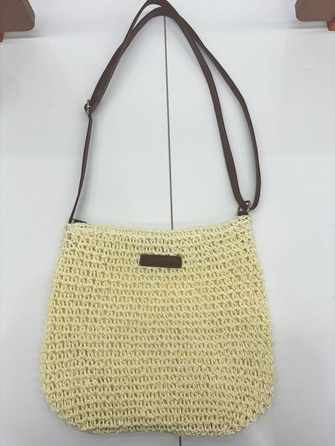 Practical handbag made of woven natural material Kalsten