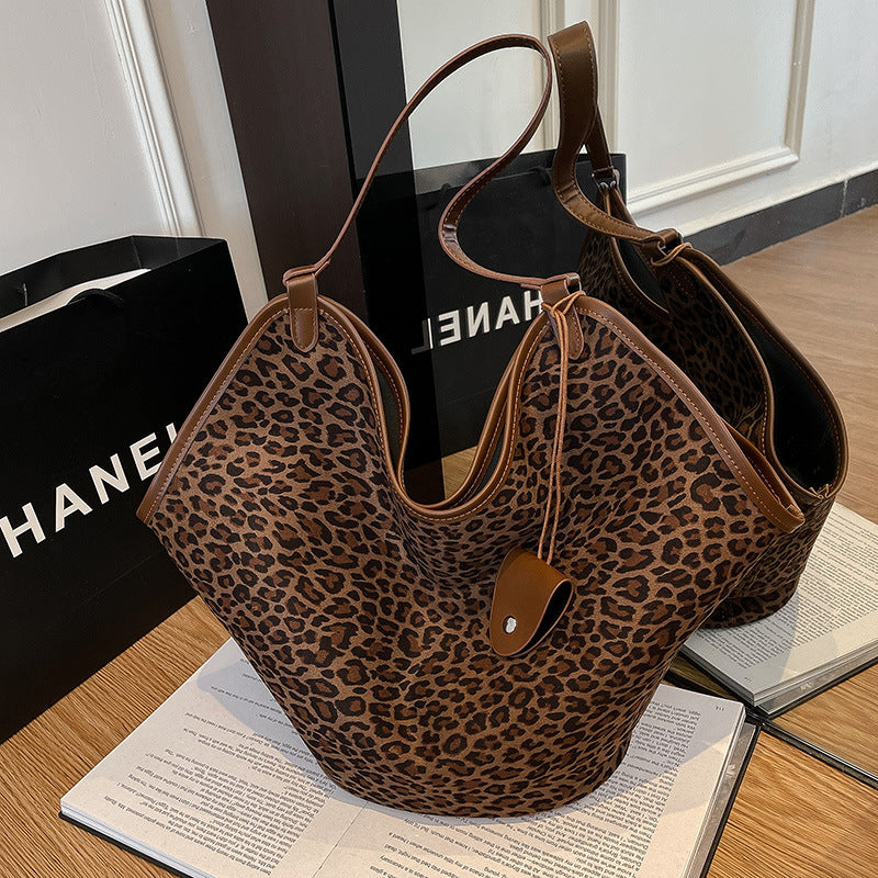 Suede Hobo Bag Kalsten