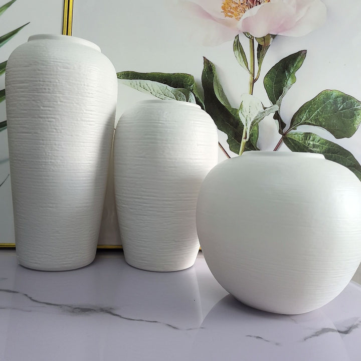Elegant Textured Ceramic Vase Kalsten