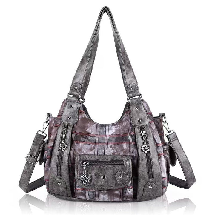 Fashionable shoulder bag with elegant details Kalsten