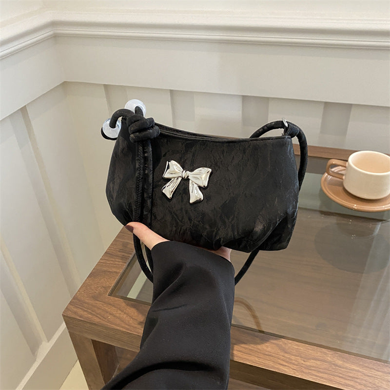 Elegant Bow-Detail Handbag
