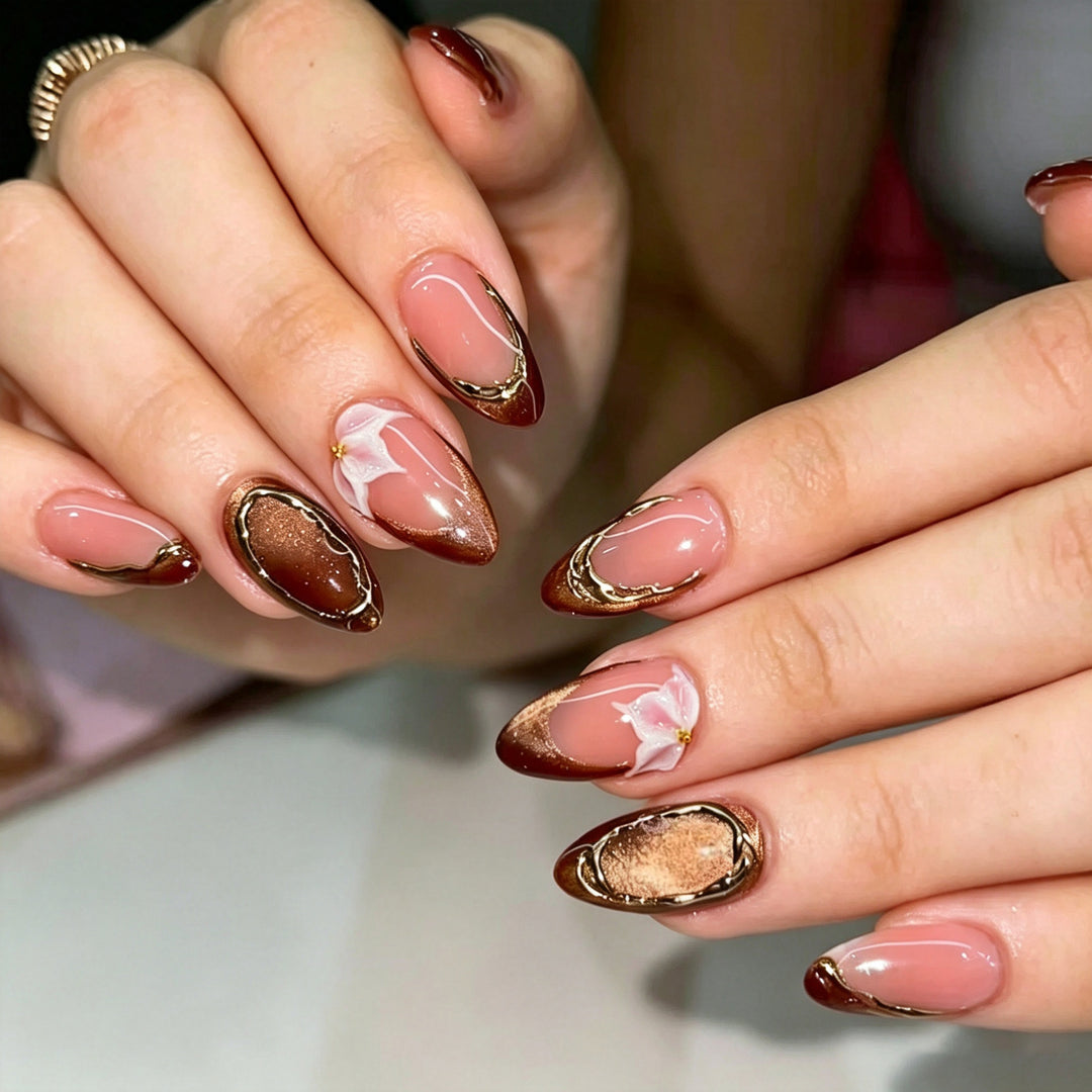Elegant Artistic Press-On Nail Set with Gold Accents Kalsten