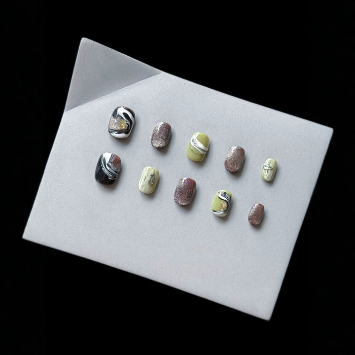 Abstract Marble Press-On Nail Set
