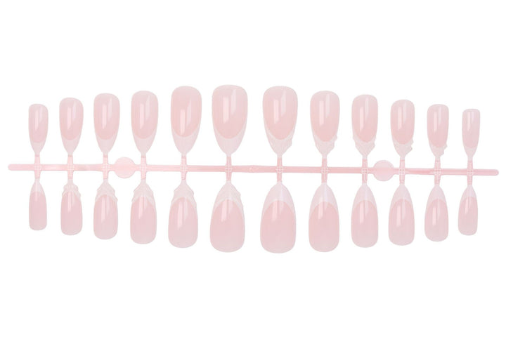 Artifical nail set with elegant tips and subtle embellishments Kalsten