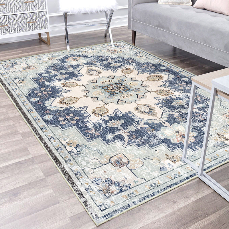 Vintage-Inspired Floral Pattern Area Rug Kalsten