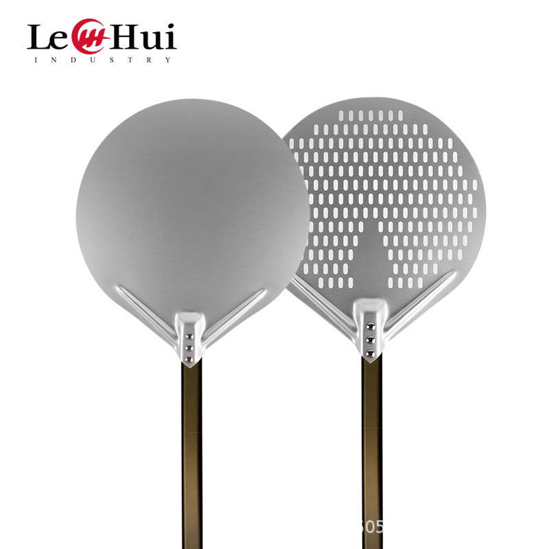 long wooden handled round aluminum pizza peel with reinforced neck Kalsten
