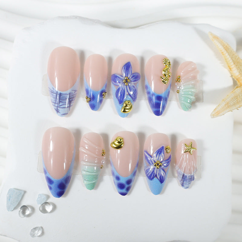 Nail art set with timeless flower designs and elegant accents Kalsten