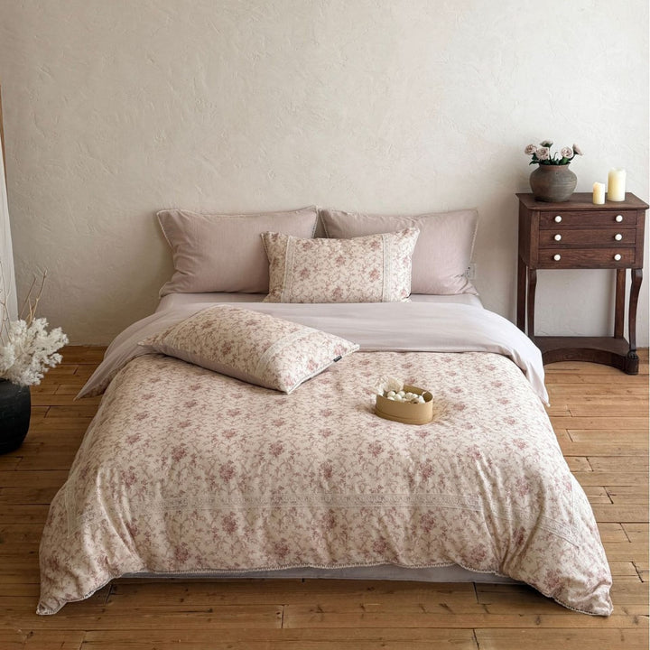 Cotton Percale Duvet Cover Set with Country Flower Pattern, Reversible Function and Lace Border