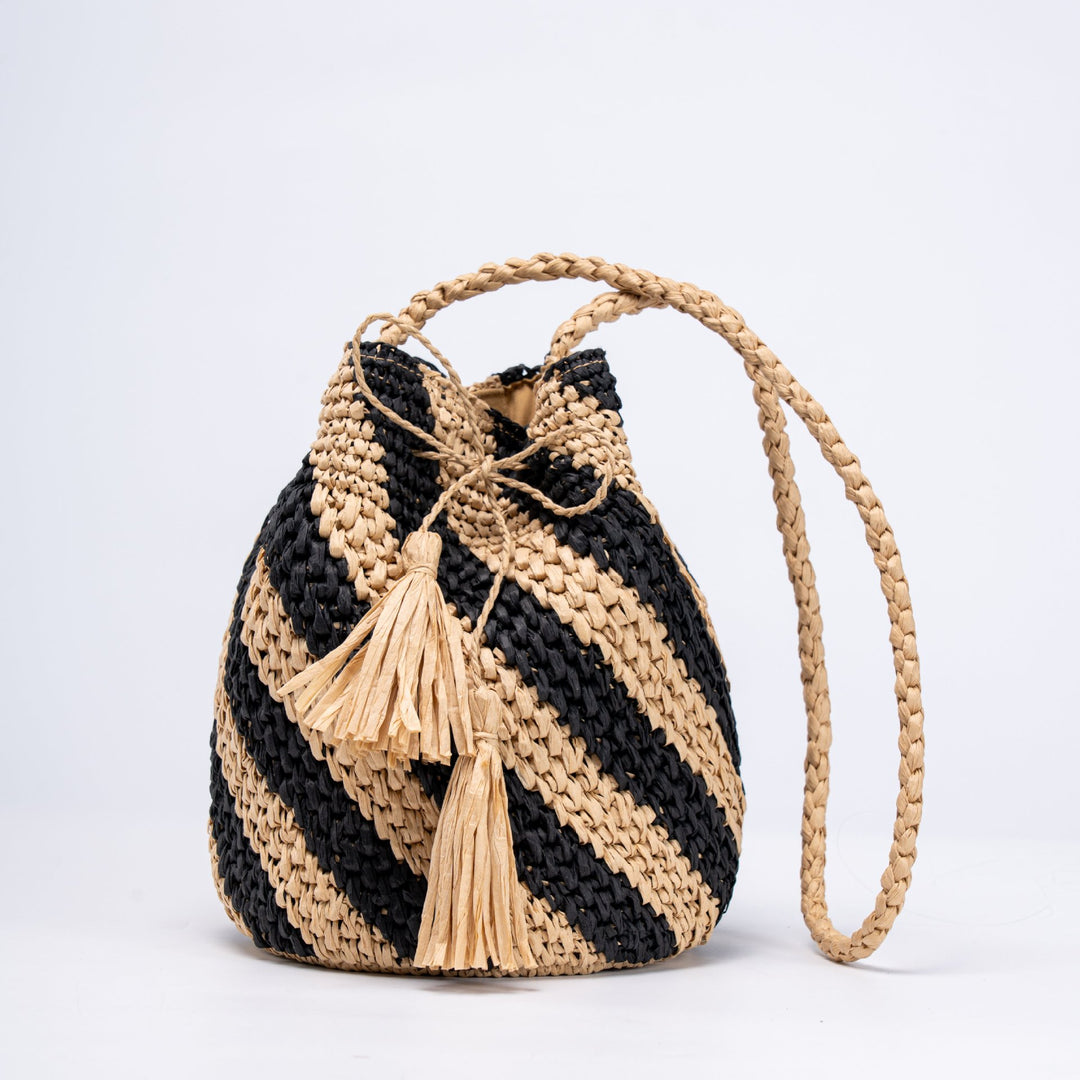 Hand-knotted shoulder bag with fringes Kalsten