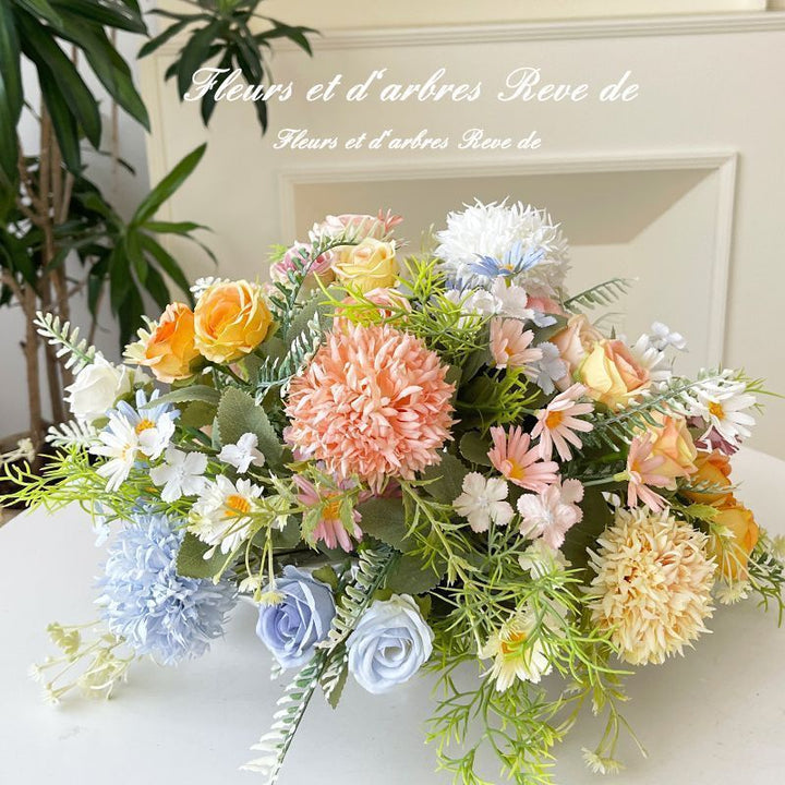 Naturalistic Floral Arrangement