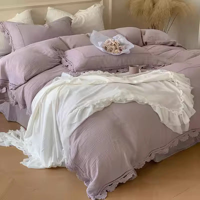 Bedding set made of cotton gauze with decorative ruffle and soft linen effect