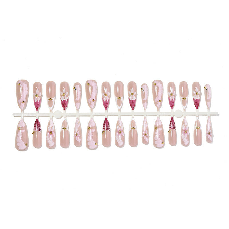 Artificial nail set with floral and elegant design elements Kalsten