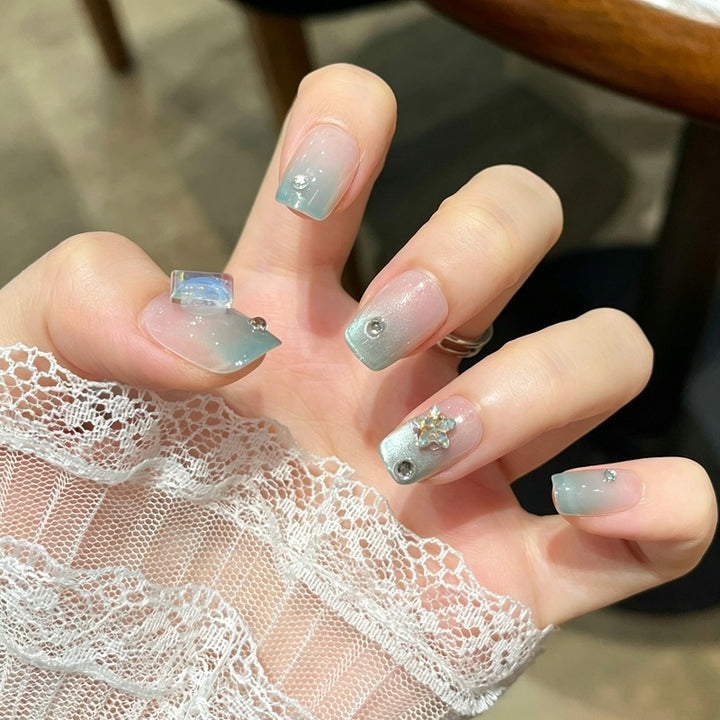 Glittery Press-On Nail Art Set Kalsten
