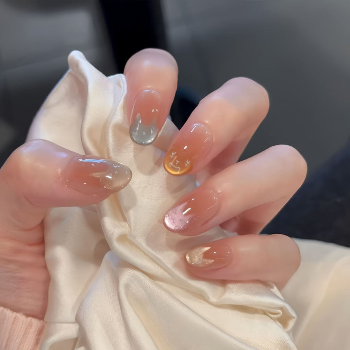 Artificial nail tips with playful cat design Kalsten