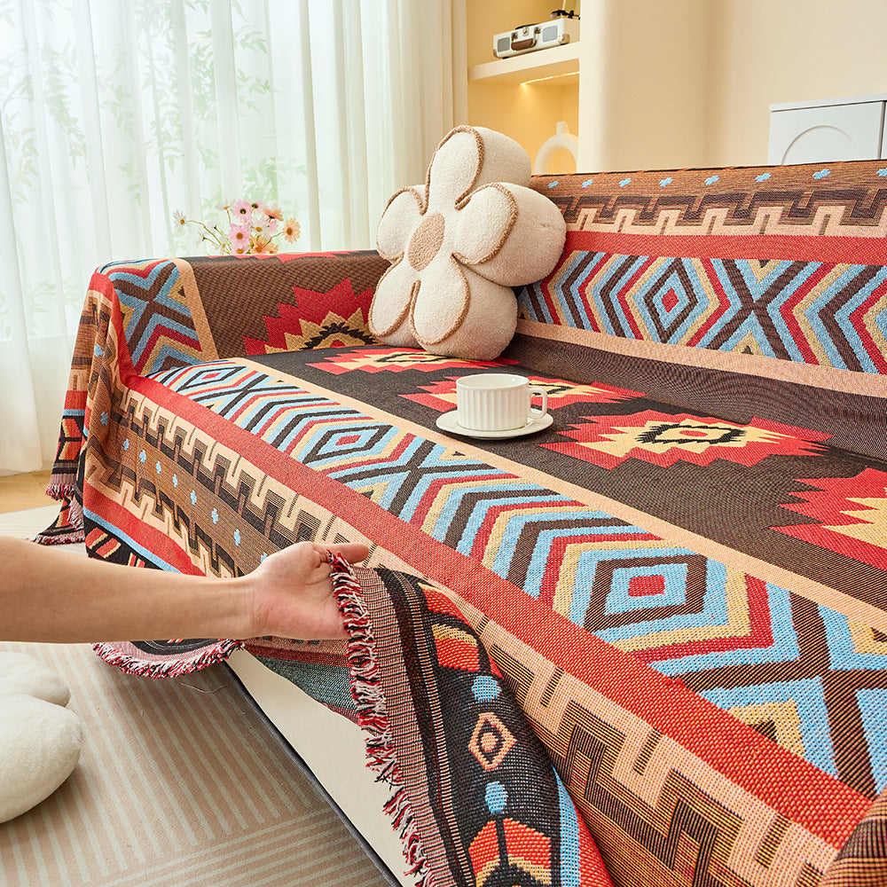 Geometric Patterned Decorative Throw Blanket