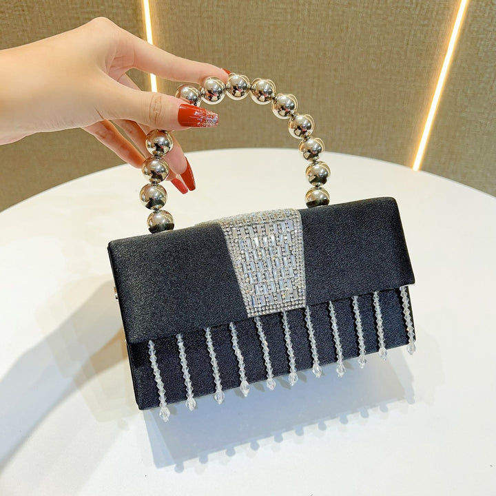 Vintage-Inspired Beaded Evening Handbag