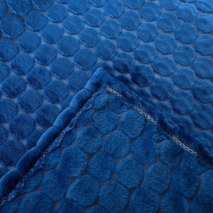 Women Luxurious Cozy Blanket with Textured Surface Kalsten