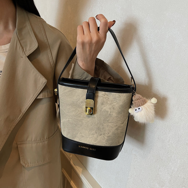 Chic Structural Handbag Kalsten