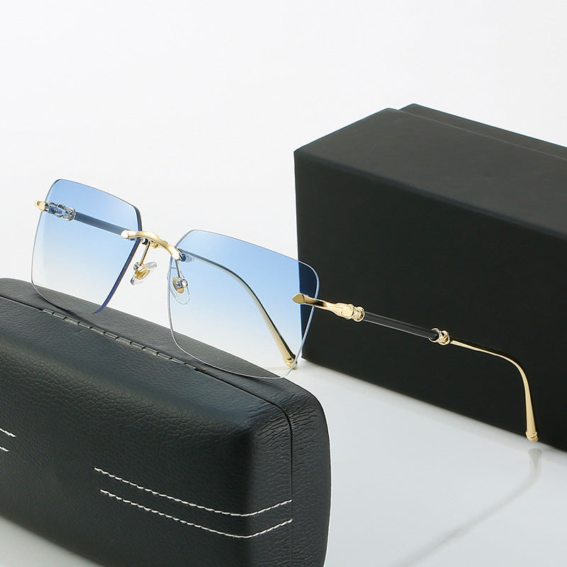 Women's fashionable sunglasses with square frame and luxurious accents Kalsten
