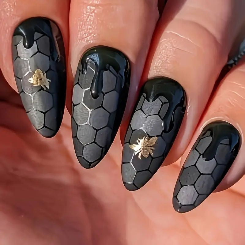 Halloween Themed Spooky Nail Art Kalsten