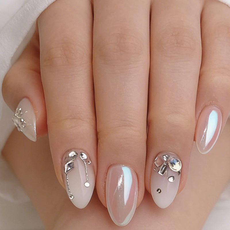 Artificial nail set with elegant glitter embellishments and fine finish Kalsten