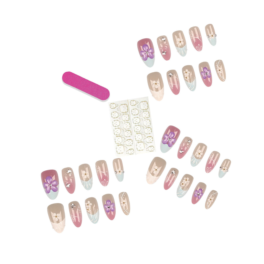 Elegant Floral Press-On Nail Set