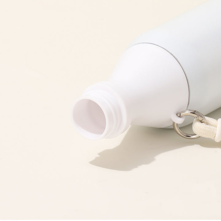 Women's insulated water bottle with practical carrying strap Kalsten