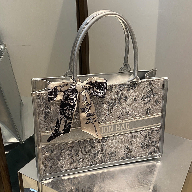 Fashionable Tote Bag