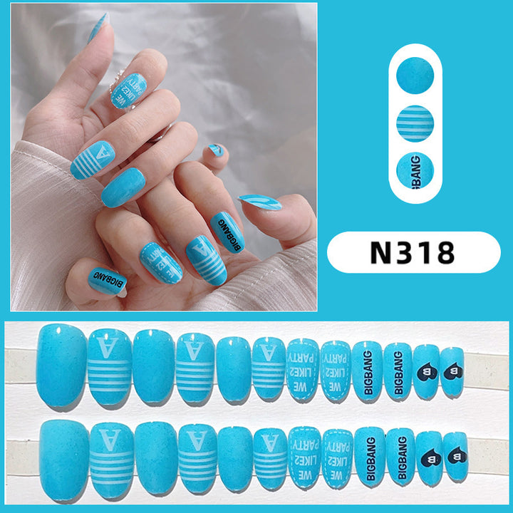 Floral Pattern Press-On Nail Set