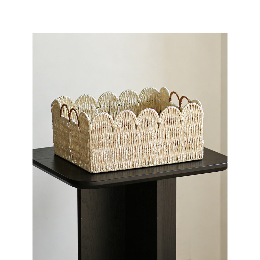 Decorative basket with wave edge Kalsten