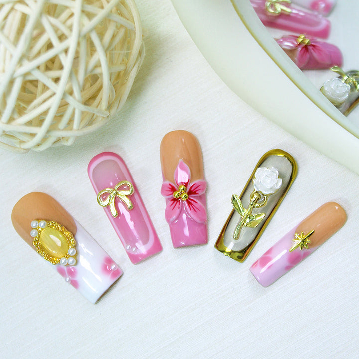 Artificial nail set with luxurious floral and glamorous decorations Kalsten