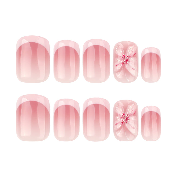 Stylish nail art with floral accents Kalsten