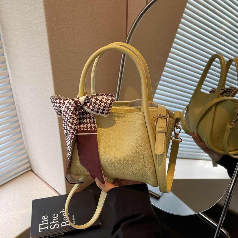 Fashionable Structured Handbag Kalsten