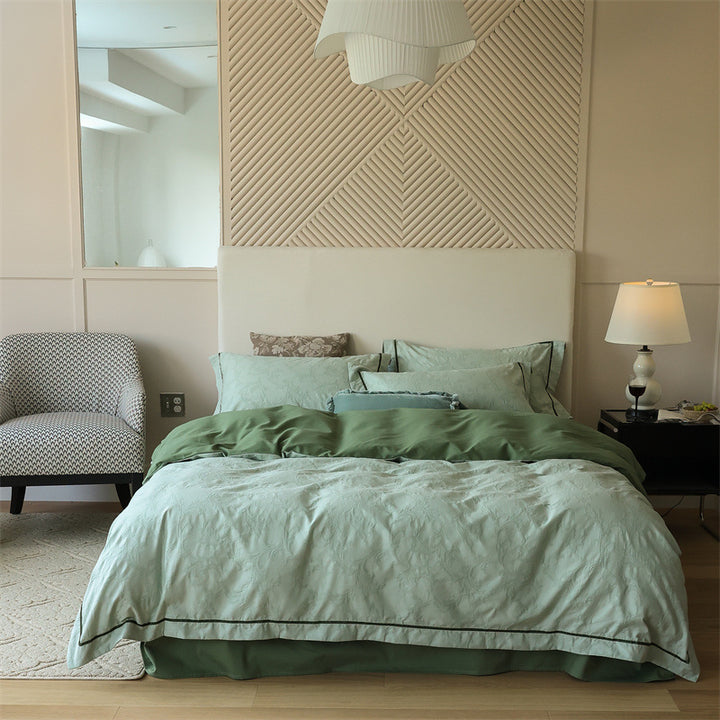 High-quality bedding set made of cotton-lyocell mix with reversible function and fine piping seam