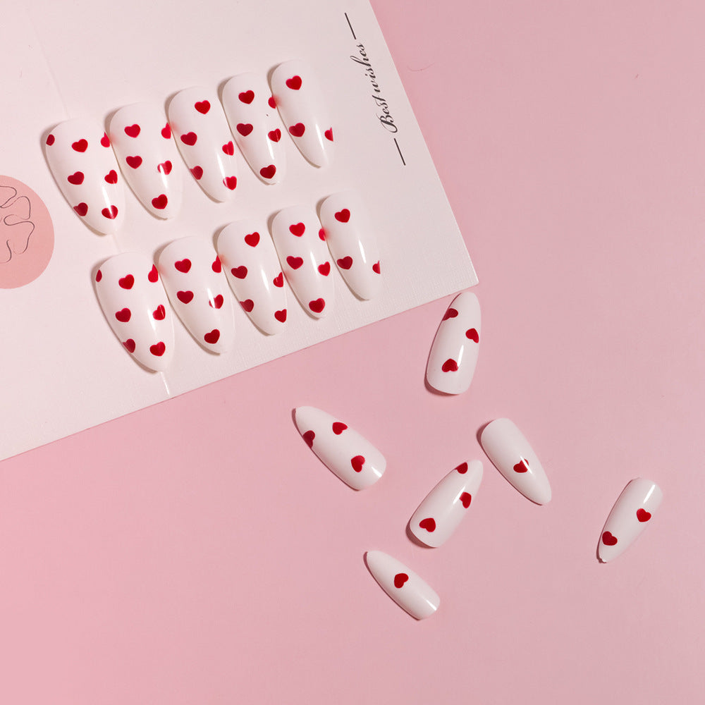 Trendy Heart-Decorated Nail Art Kalsten