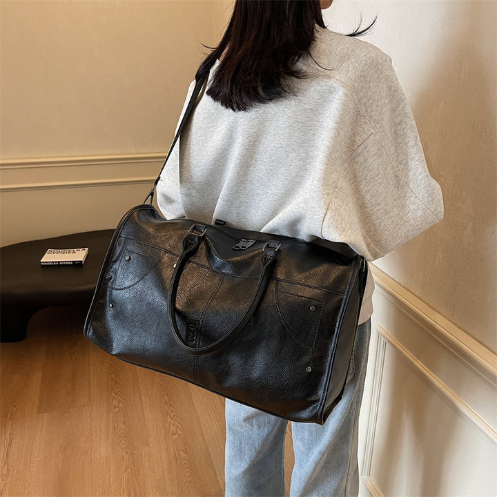 Elegant leather bag with stylish design and versatile carrying options Kalsten