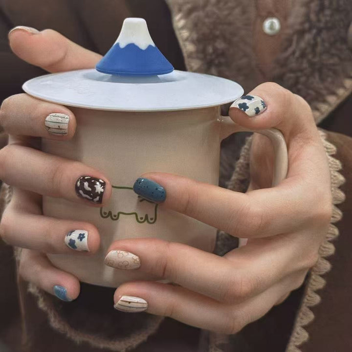 Artistic Cat-Themed Press-On Nail Art Set Kalsten