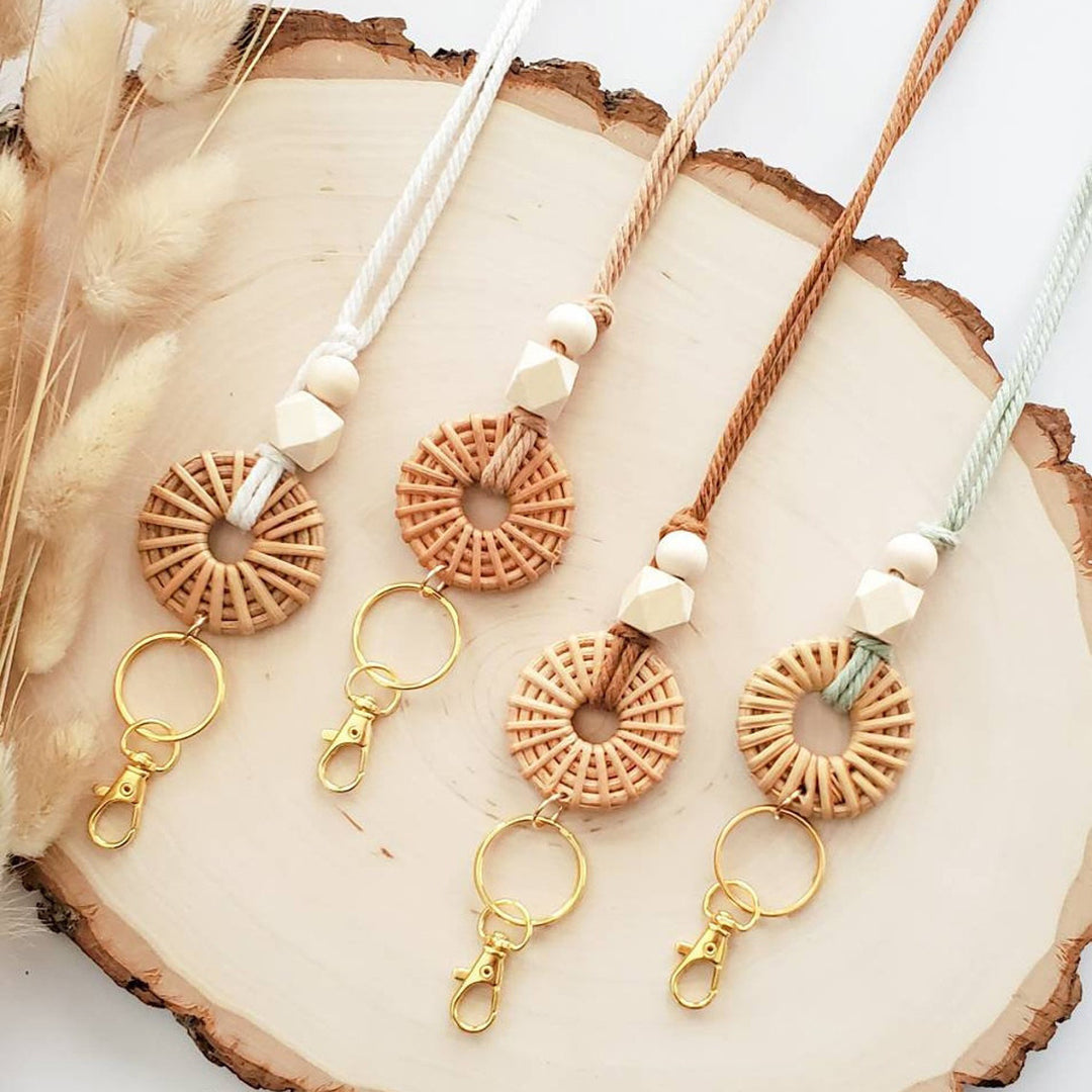Macrame Keychain Holder Kalsten