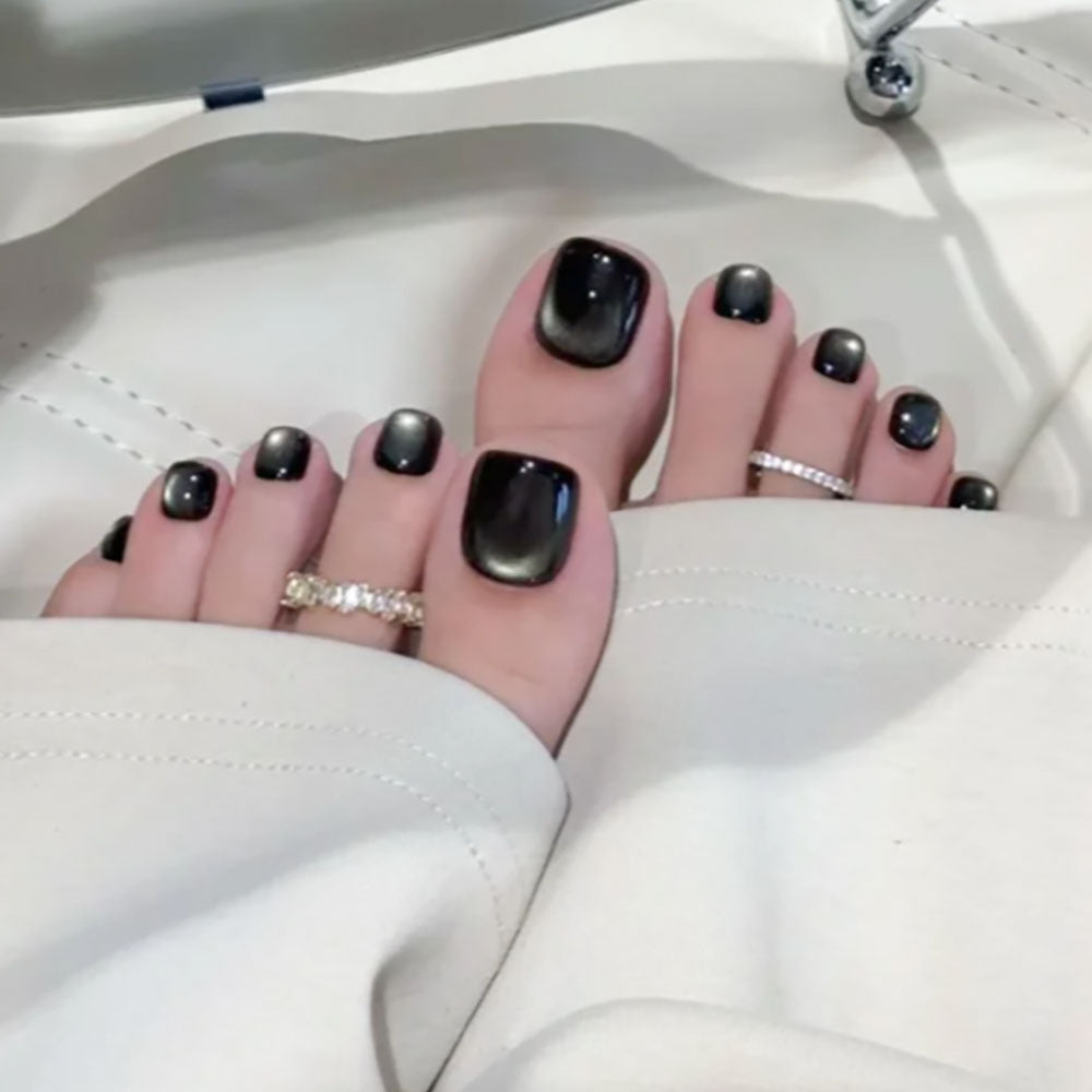 Elegant Metallic Nail Art