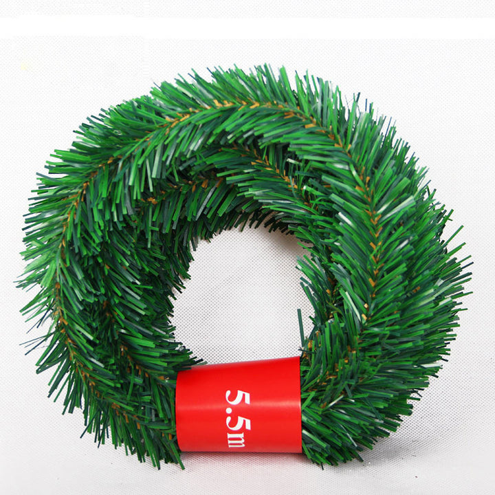 Artificial Green Pine Wreath Kalsten