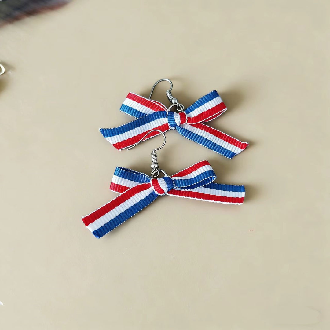 Ladies nan patriotic pearl earrings with US flag motif and fringes Kalsten